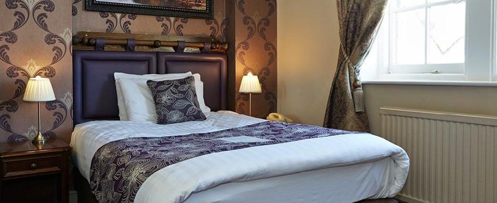 White Hart Hotel By Greene King Inns Брэйнтри Экстерьер фото